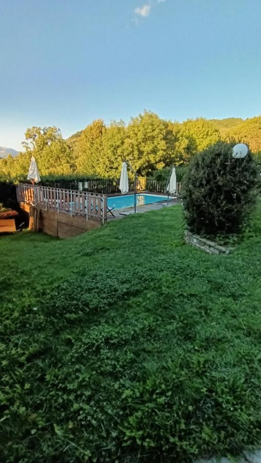 Piscina di Agriturismo Cilla o nelle vicinanze