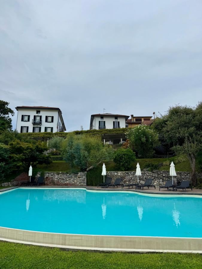 Piscina di Il Sole Di Ranco o nelle vicinanze