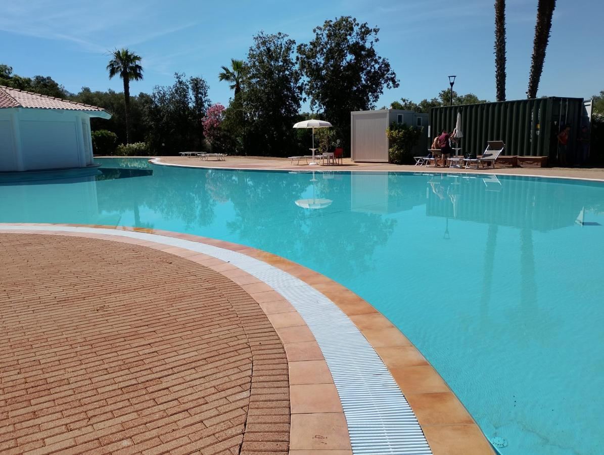 Piscina di Suites Del Borgo o nelle vicinanze