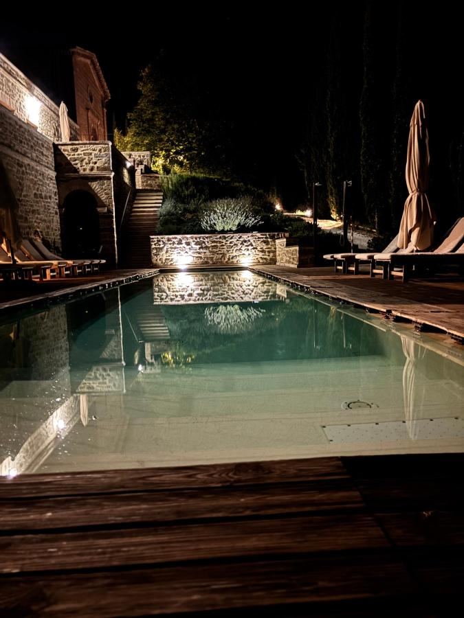 Piscina di Agriturismo Monastero Di San Biagio o nelle vicinanze