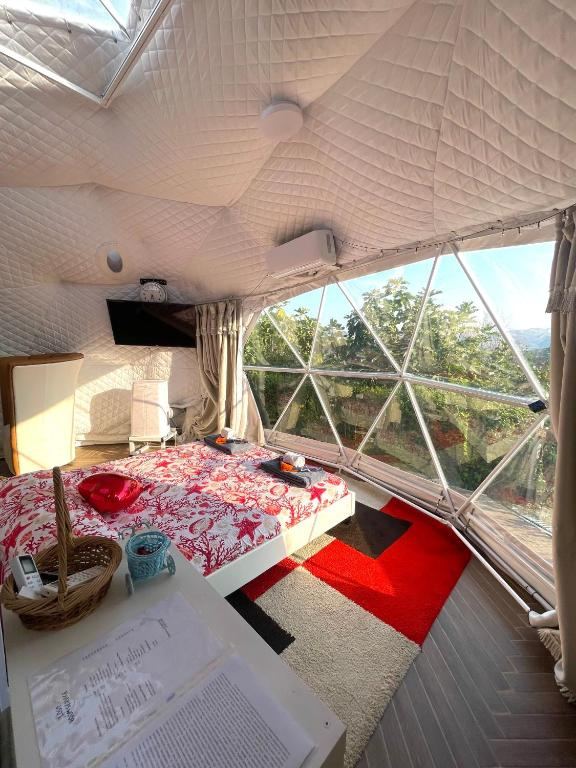 Glamping Lost