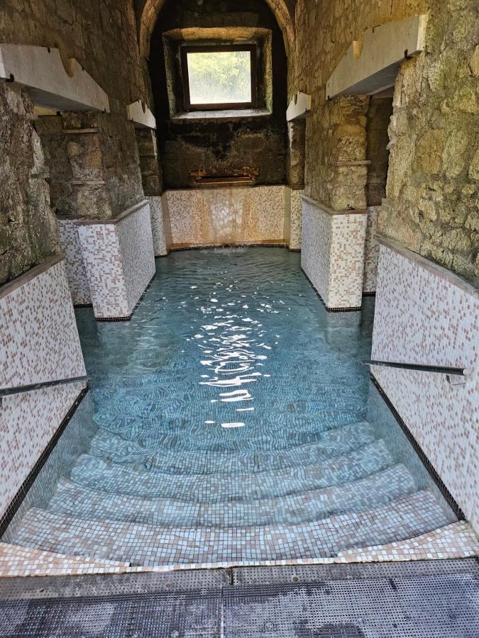 Piscina di Hotel Relais Valle Orientina o nelle vicinanze