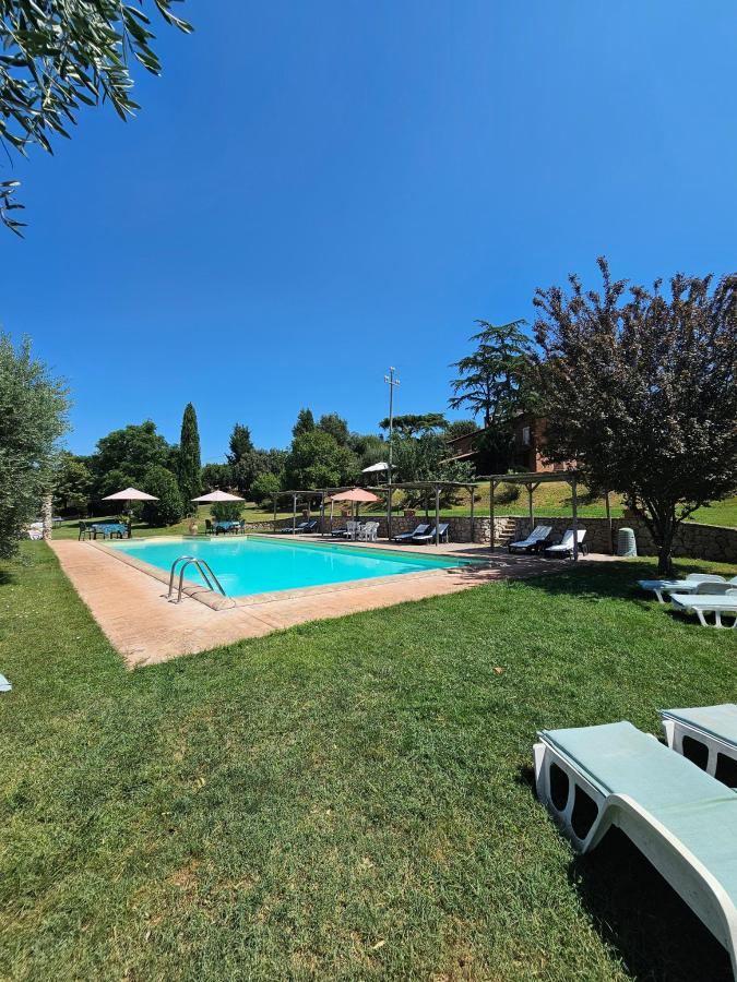 Piscina di Holiday House Borgo Badia o nelle vicinanze