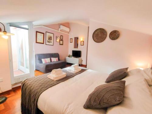 Domus Volumnia Country House