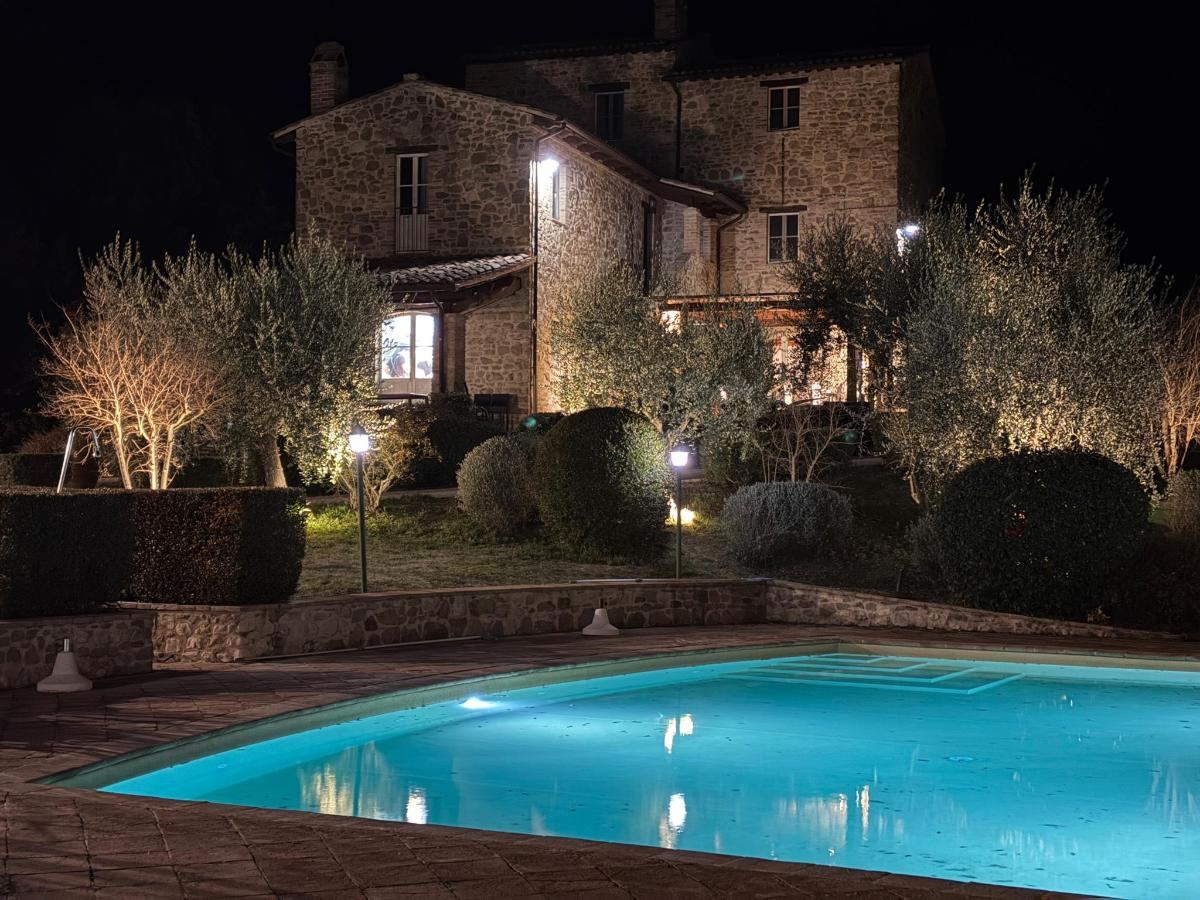 Piscina di Re Artù Assisi Country Lifestyle o nelle vicinanze