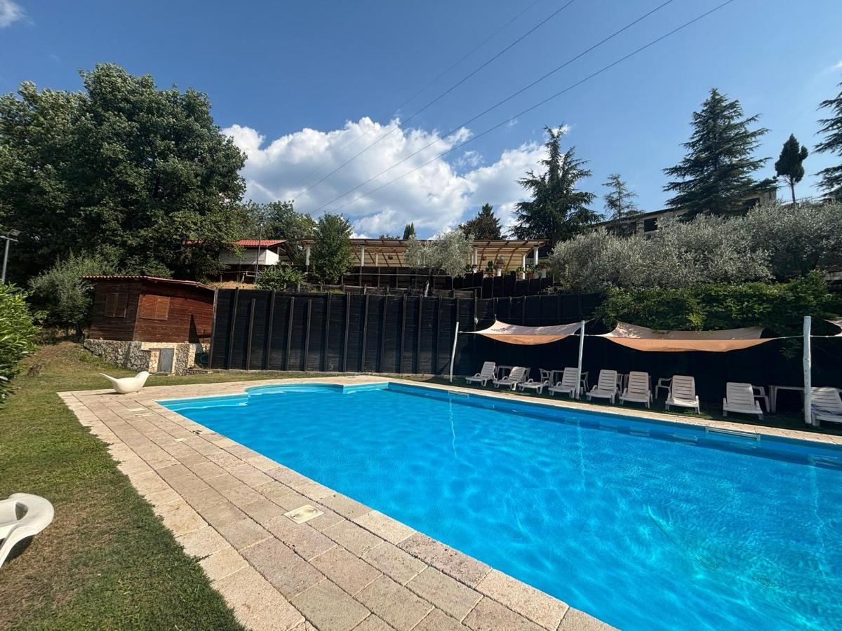 Piscina di Colle Paciocco o nelle vicinanze