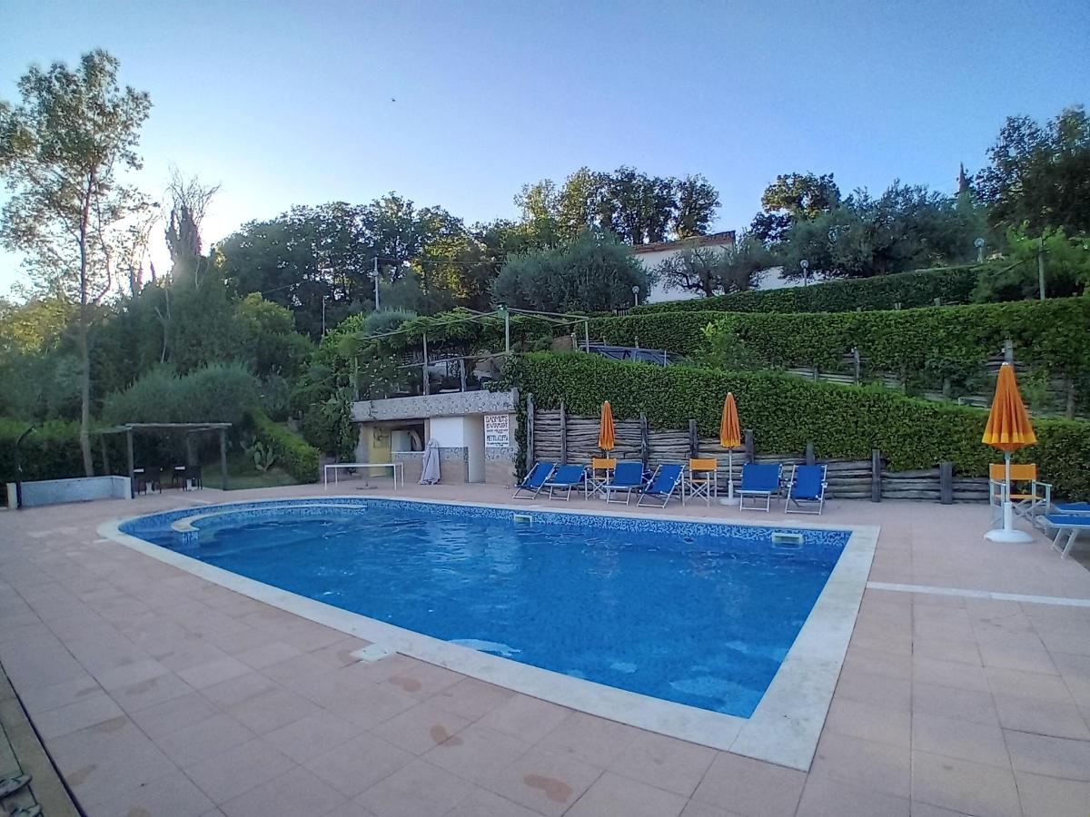Piscina di Il Girasole Country Village o nelle vicinanze