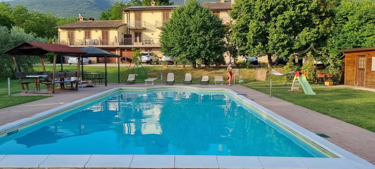 Piscina di La Sorgente del Subasio Apartments o nelle vicinanze