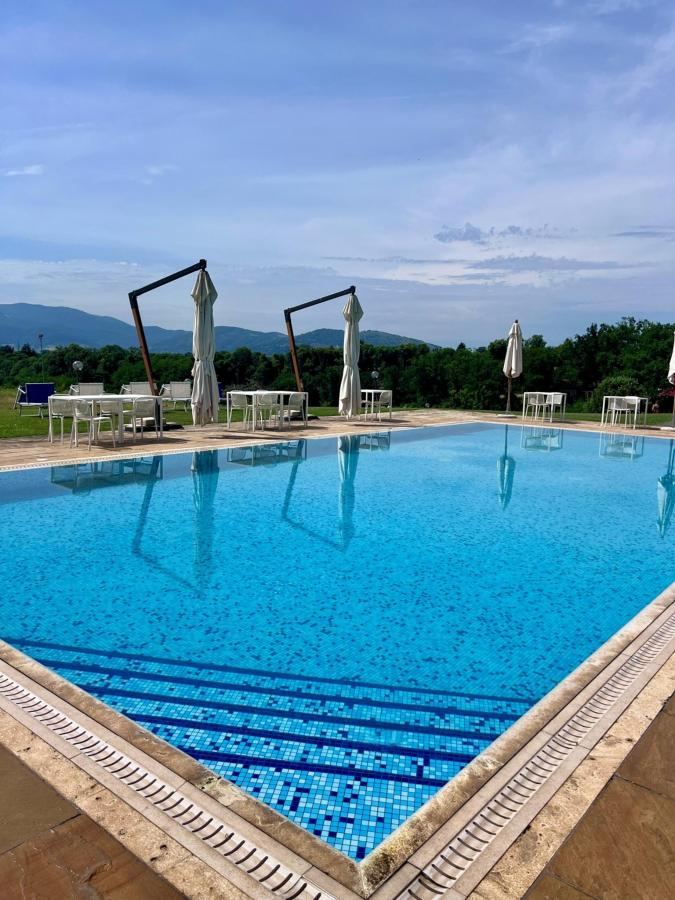 Piscina di Agriturismo Borgo Imperiale o nelle vicinanze