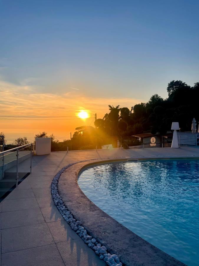 Piscina di Hotel & Spa Relais Freedom Club o nelle vicinanze