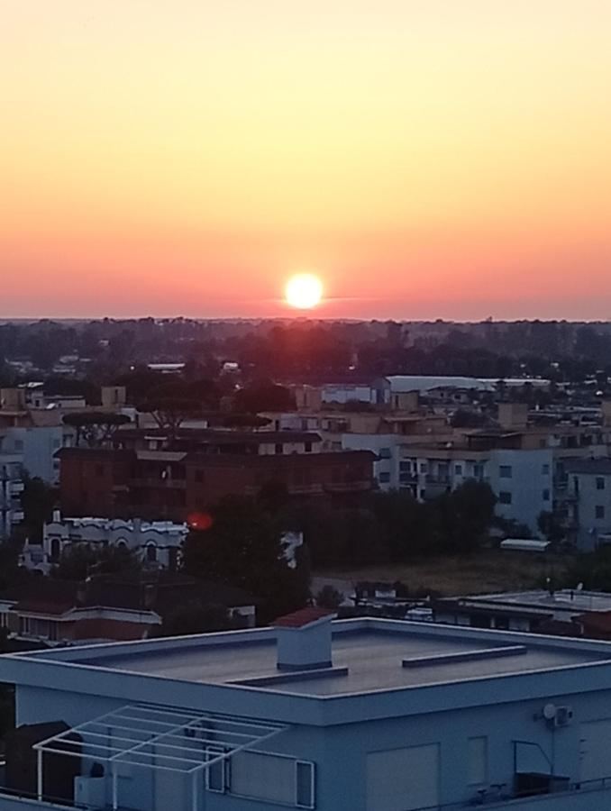 Alba o tramonto visti dall'interno dell'hotel o dai dintorni