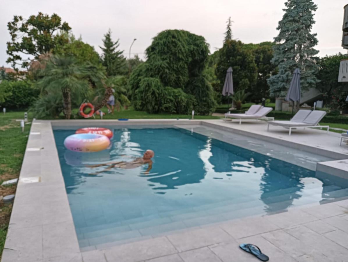 Piscina di Villa Monaco o nelle vicinanze