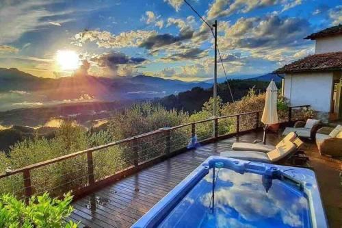 ROMANTIC GETAWAY AMAZING VIEWS - New large veranda