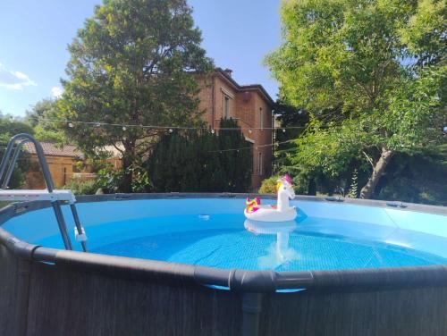 Spacious Suite in Villa with Private Bathroom e Garden near Montepulciano, pet Friendly