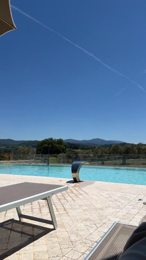 Piscina di TENUTA FOGLIANI Resort & Natural Spa o nelle vicinanze