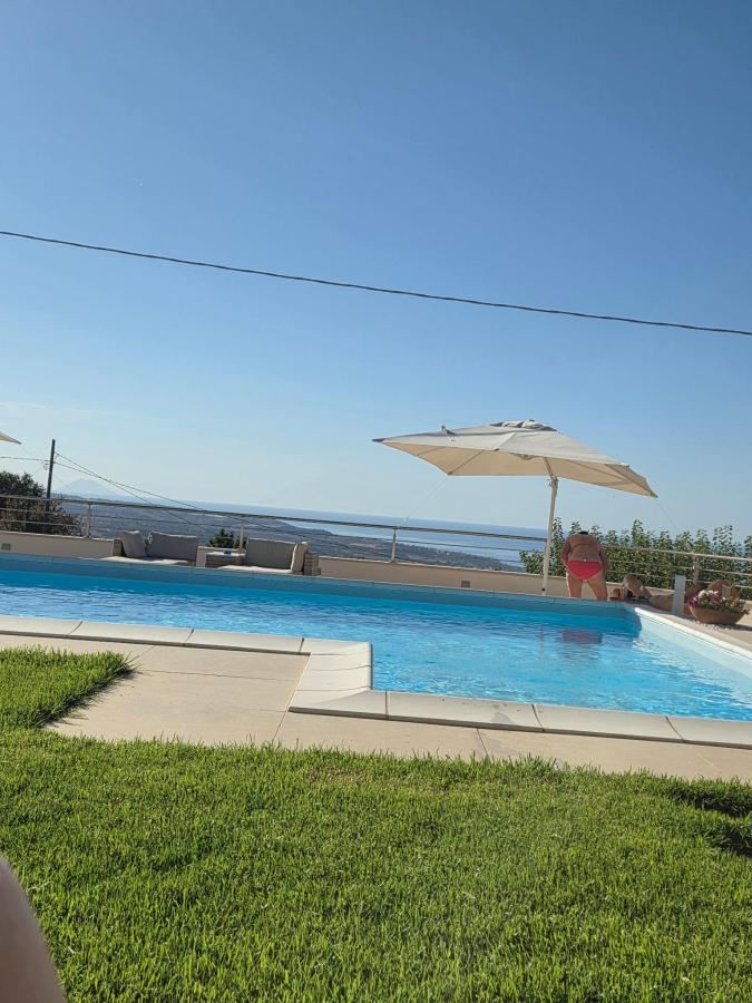 Piscina di Villa Zufrò o nelle vicinanze