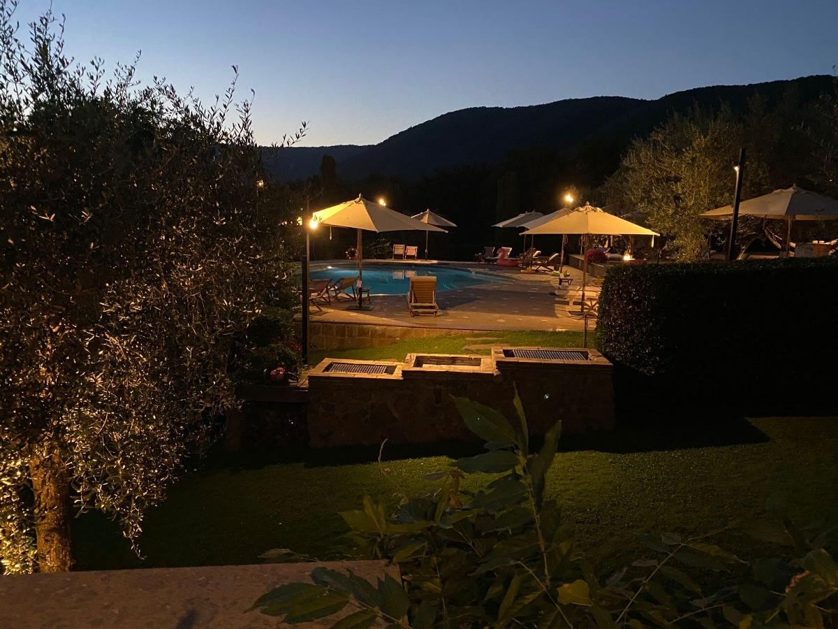 Piscina di Agriturismo La Valle Di Vico o nelle vicinanze