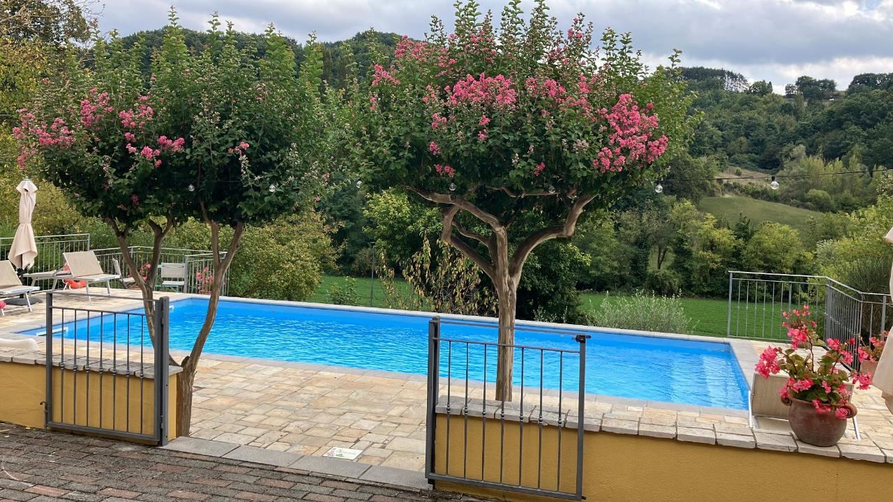 Piscina di B&B VILLA GINEVRA o nelle vicinanze
