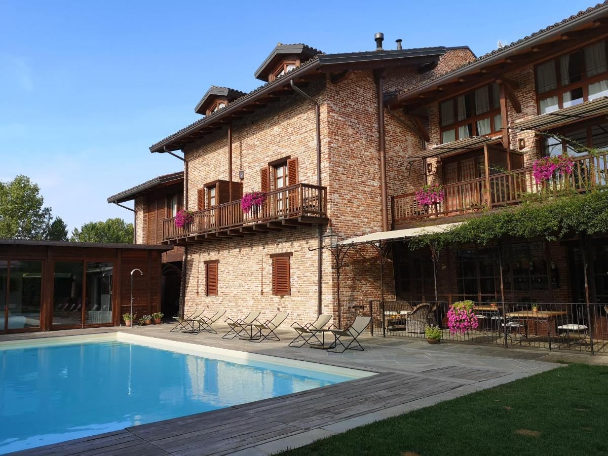 Piscina di Agriturismo Malabaila o nelle vicinanze