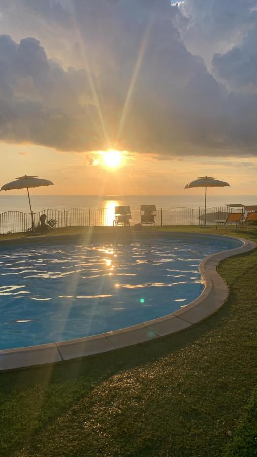 Piscina di Hotel La Cometa o nelle vicinanze