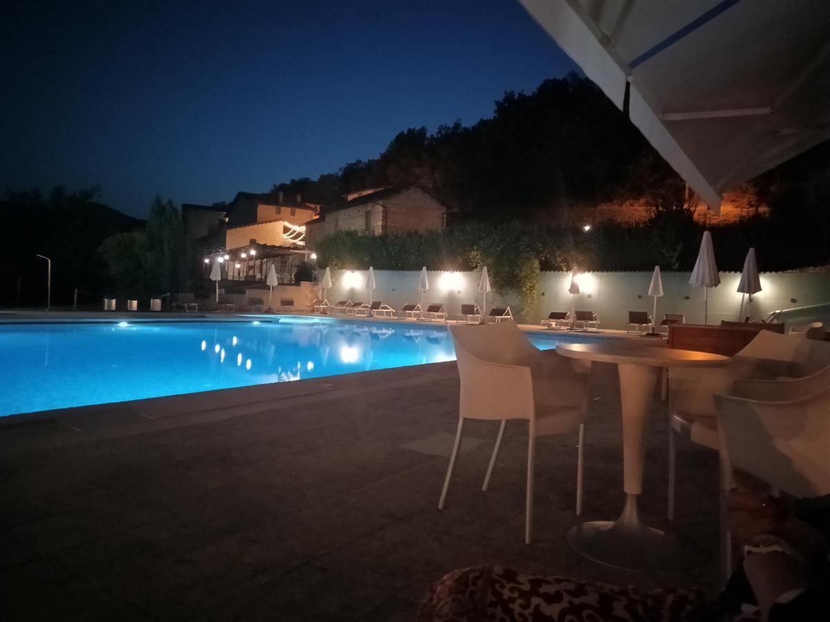 Piscina di Relais Villa D'Assio o nelle vicinanze