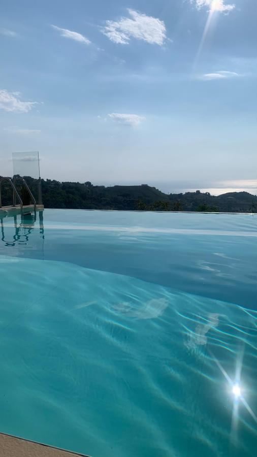 Piscina di Il Podere dell'Angelo Old Country House o nelle vicinanze