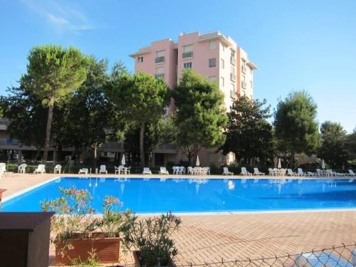 M434 - Marcelli, trilocale in residence con piscina