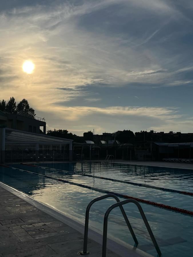 Piscina di Hotel Arezzo ASC o nelle vicinanze