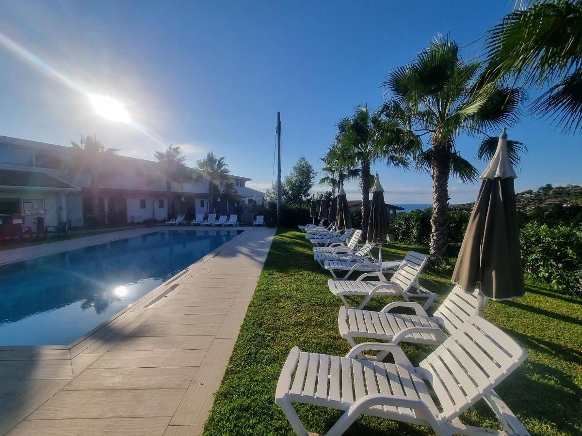 Piscina di Hotel Santa Lucia o nelle vicinanze