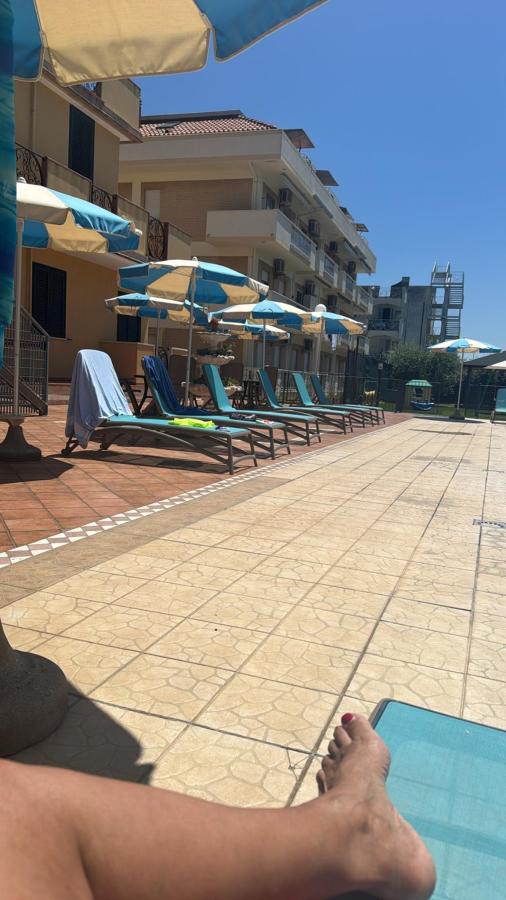 Piscina di Hotel Costazzurra o nelle vicinanze