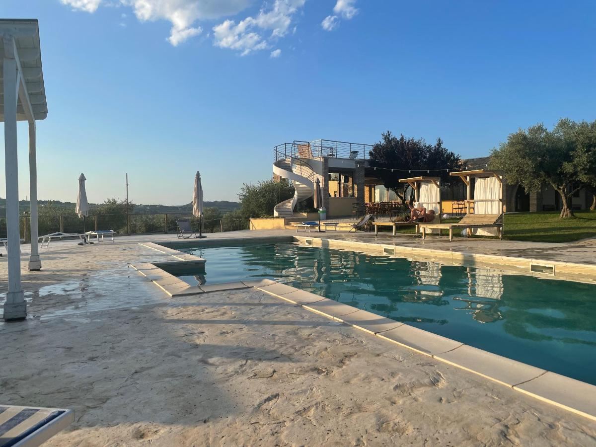 Piscina di agriturismo Piccolo Albero o nelle vicinanze