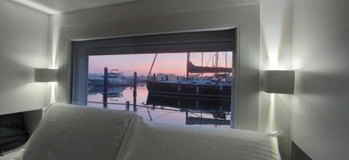 Marina degli Estensi Floating Resort - House Boat