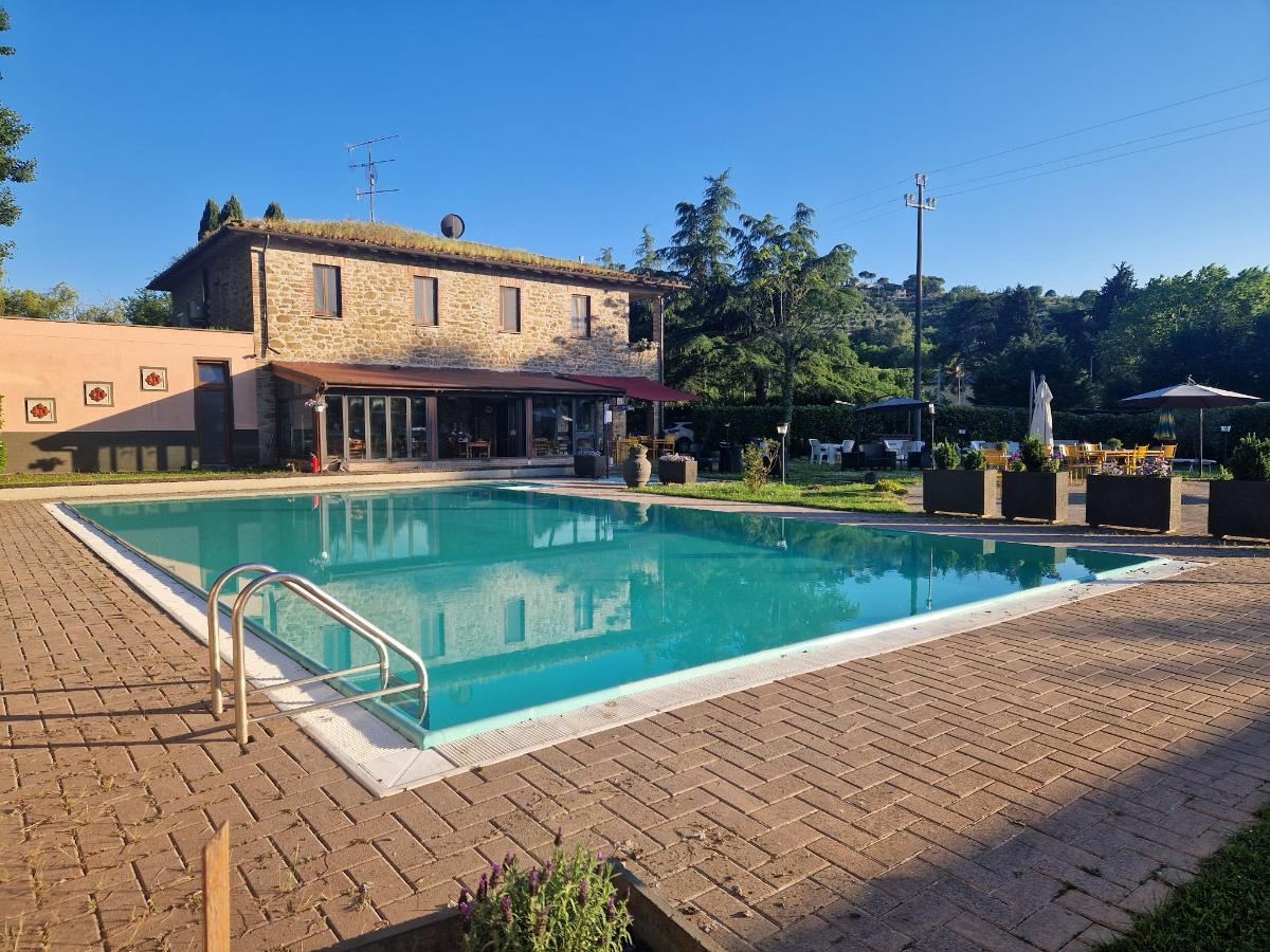 Piscina di Camping & Village Polvese o nelle vicinanze