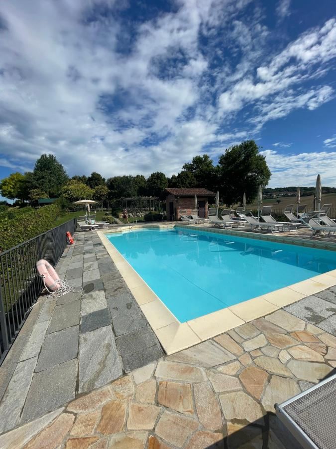 Piscina di Relais Castello di Razzano o nelle vicinanze