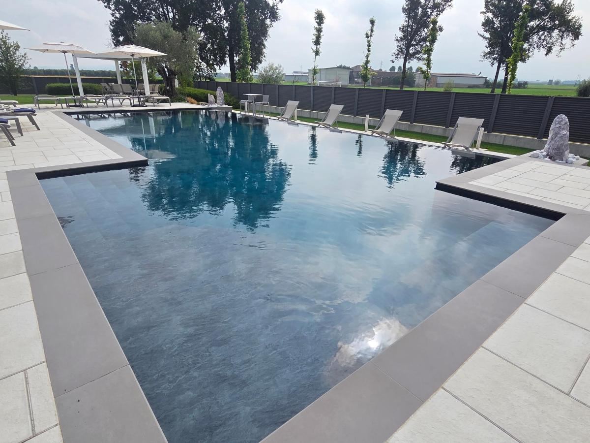 Piscina di Villa Sarmassa o nelle vicinanze