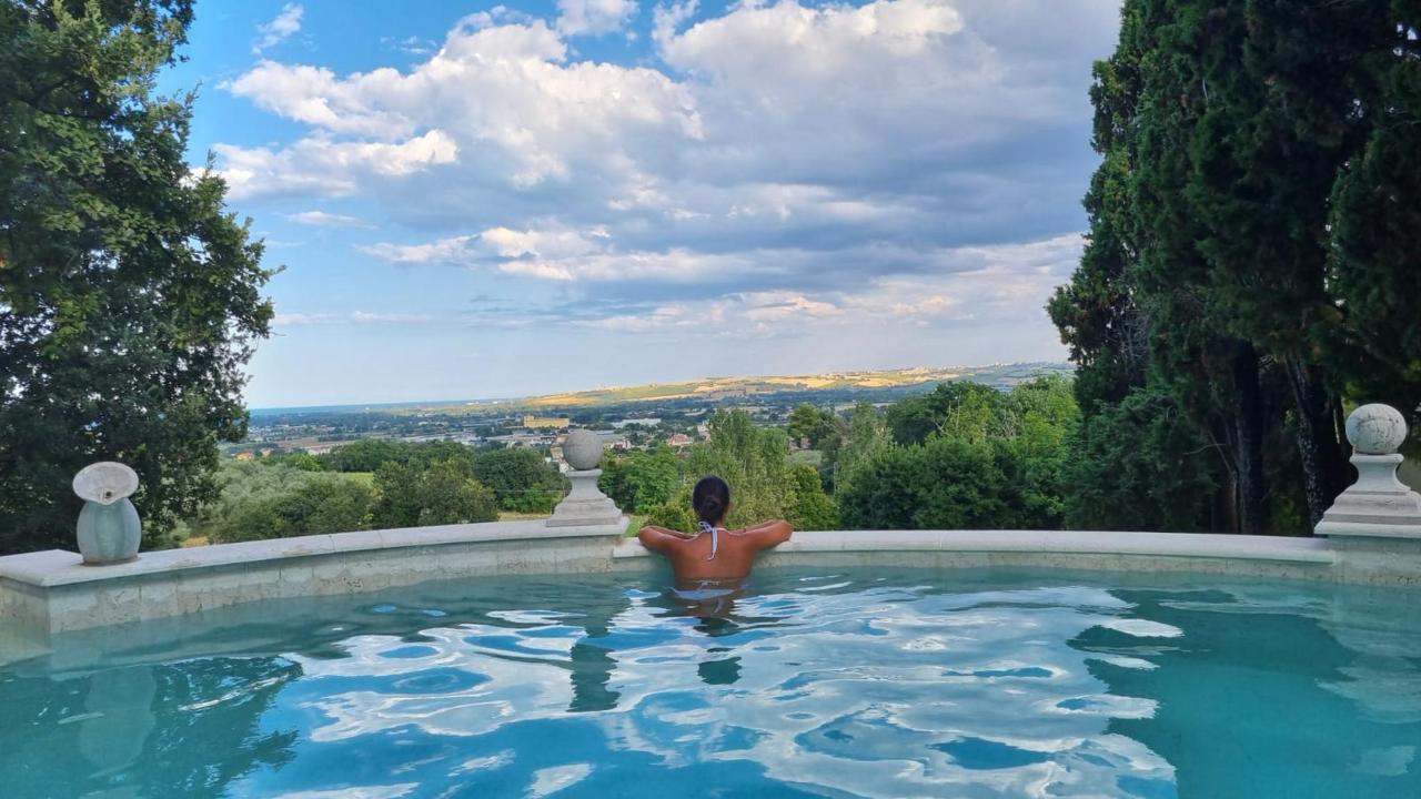 Piscina di Villa Rinalducci o nelle vicinanze