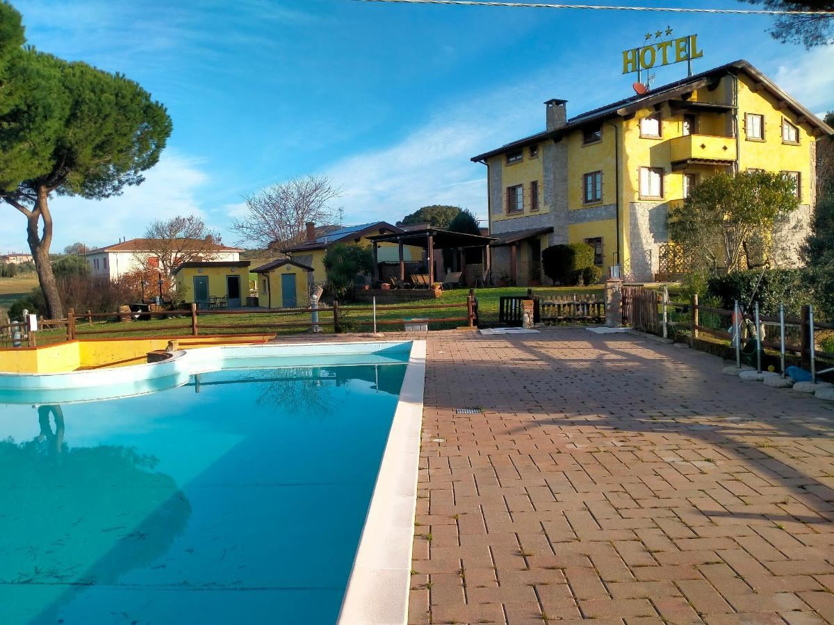 Piscina di Tenuta La Lupa o nelle vicinanze