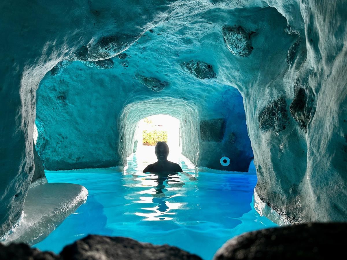 Piscina di Grand Hotel Santa Domitilla o nelle vicinanze