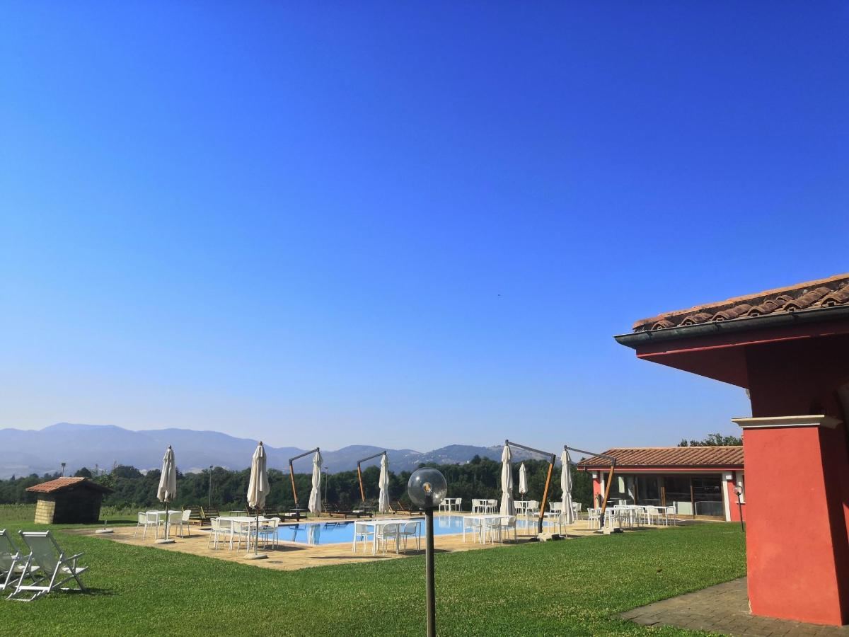 Piscina di Agriturismo Borgo Imperiale o nelle vicinanze
