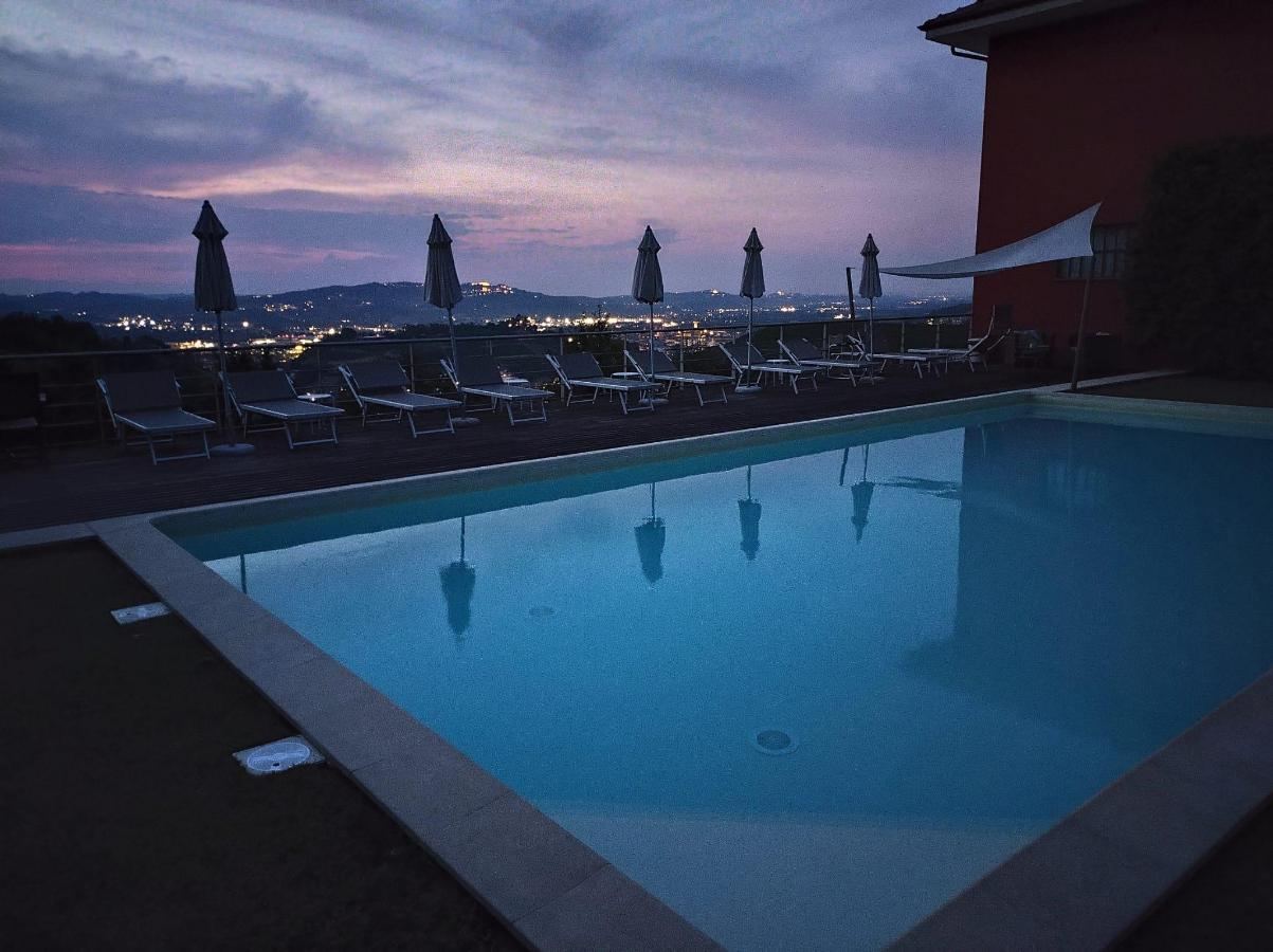 Piscina di Agriturismo Paitin o nelle vicinanze