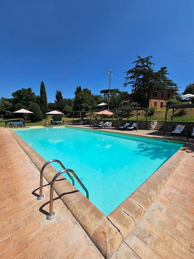 Piscina di Holiday House Borgo Badia o nelle vicinanze