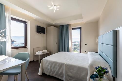 LUAL Bleisure Hotel