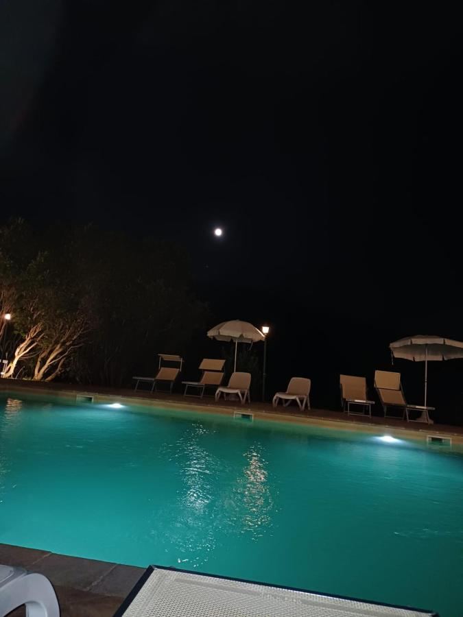 Piscina di Re Artù Assisi Country Lifestyle o nelle vicinanze