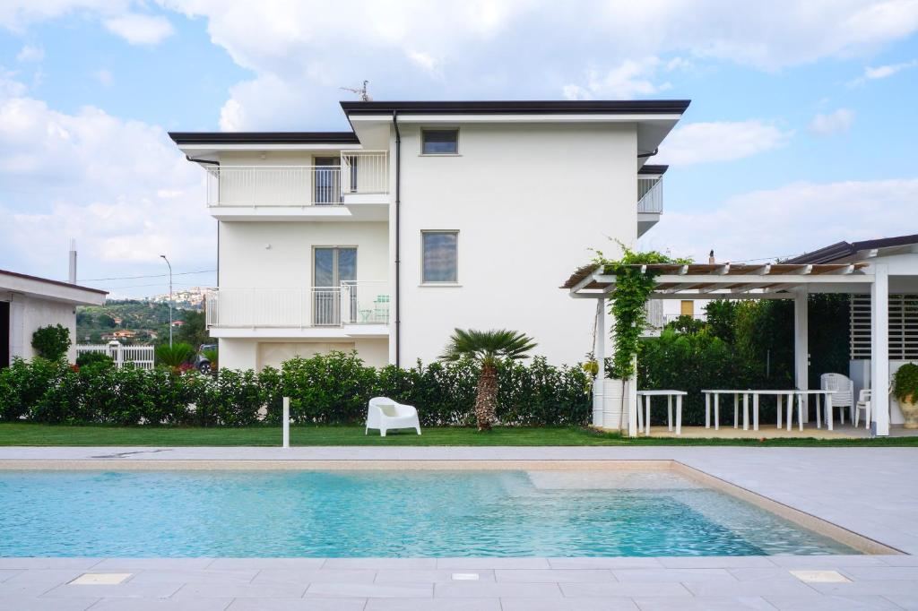 Biancolivo Country House
