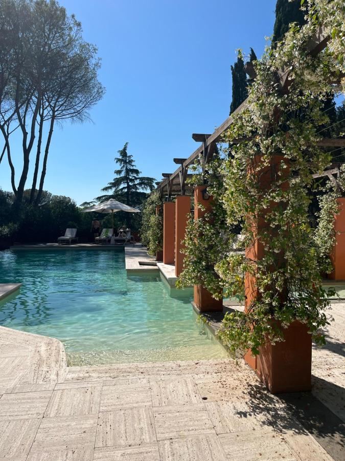 Piscina di Hero's Garden Relais o nelle vicinanze
