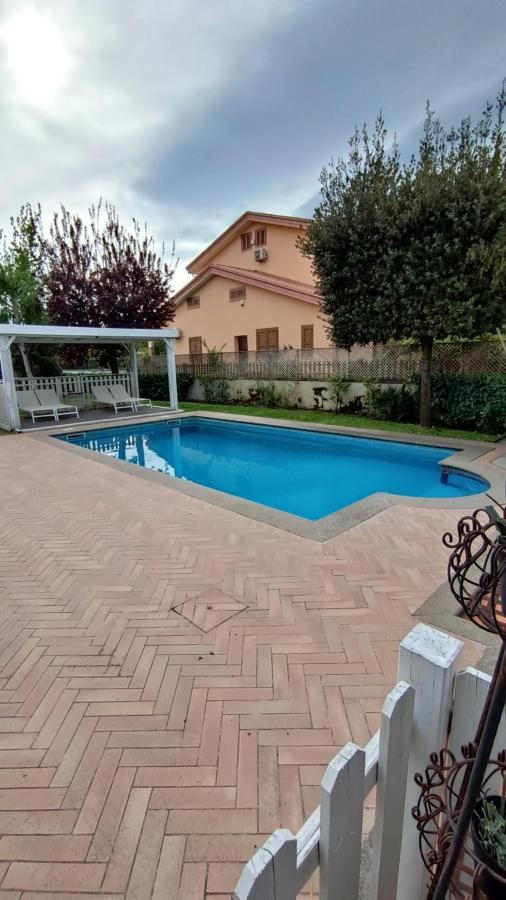 Piscina di La Villetta Suite o nelle vicinanze