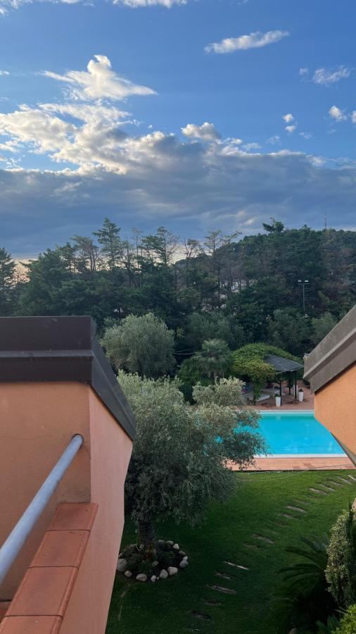 Piscina di Villa Zagara Luxury Bed And Breakfast o nelle vicinanze