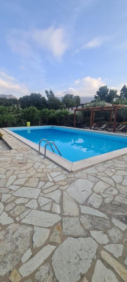 Piscina di B&B Al Giardino o nelle vicinanze